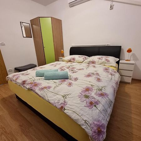Apartma Patricija - Big Apartment For 6 Толмин Екстер'єр фото