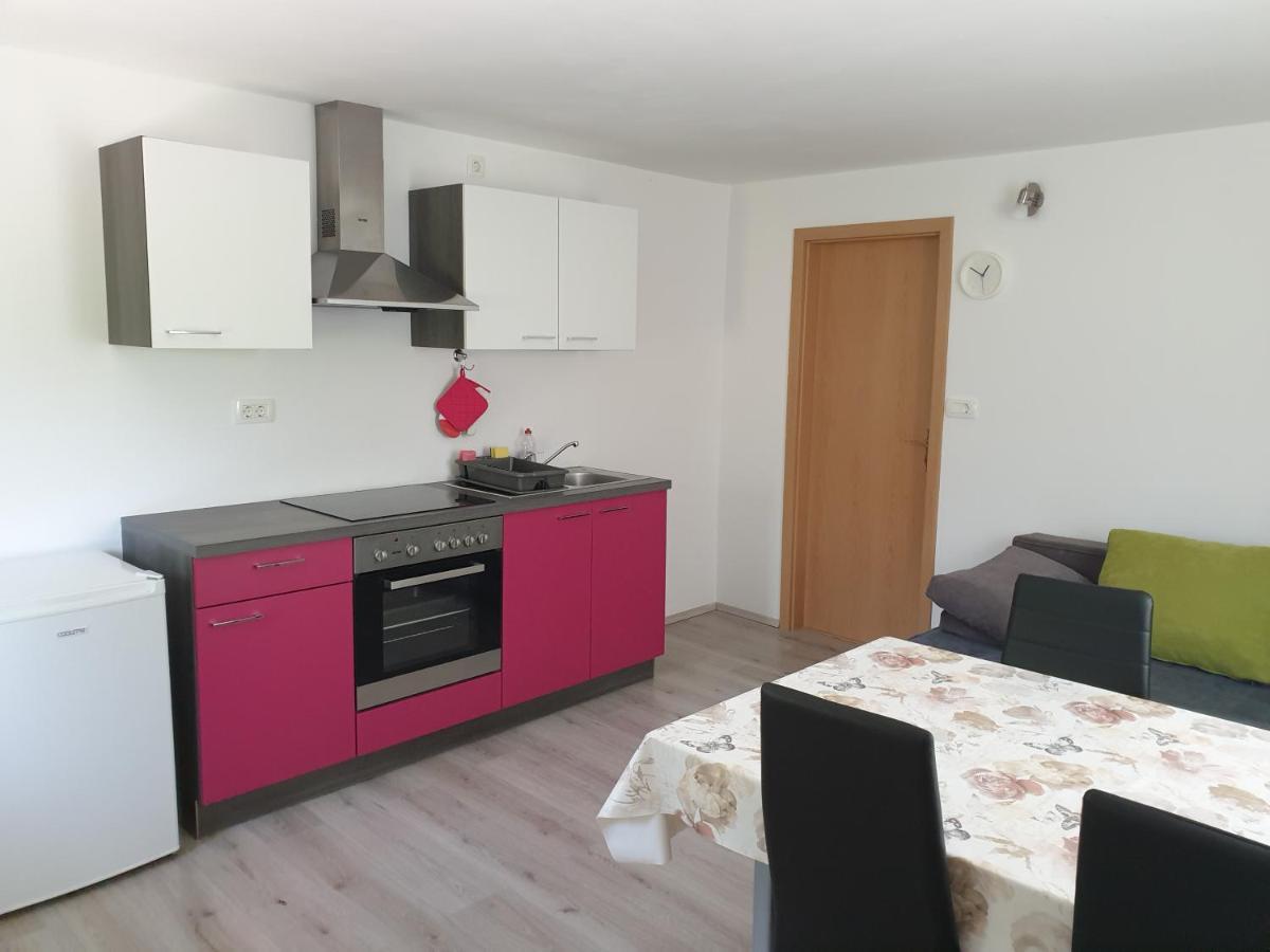 Apartma Patricija - Big Apartment For 6 Толмин Екстер'єр фото