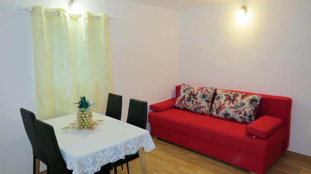 Apartma Patricija - Big Apartment For 6 Толмин Екстер'єр фото
