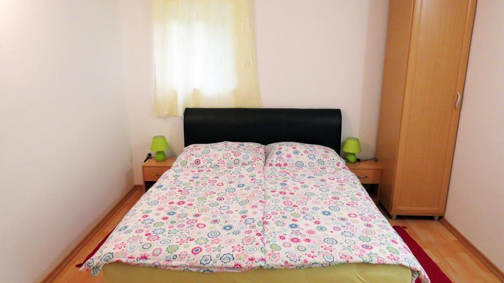 Apartma Patricija - Big Apartment For 6 Толмин Екстер'єр фото